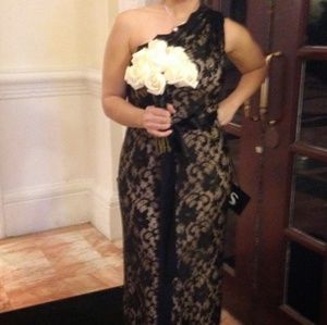 Betsy Adam black lace one sholder dress size 20
